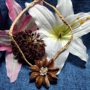 Flower Cluster Shell Necklace